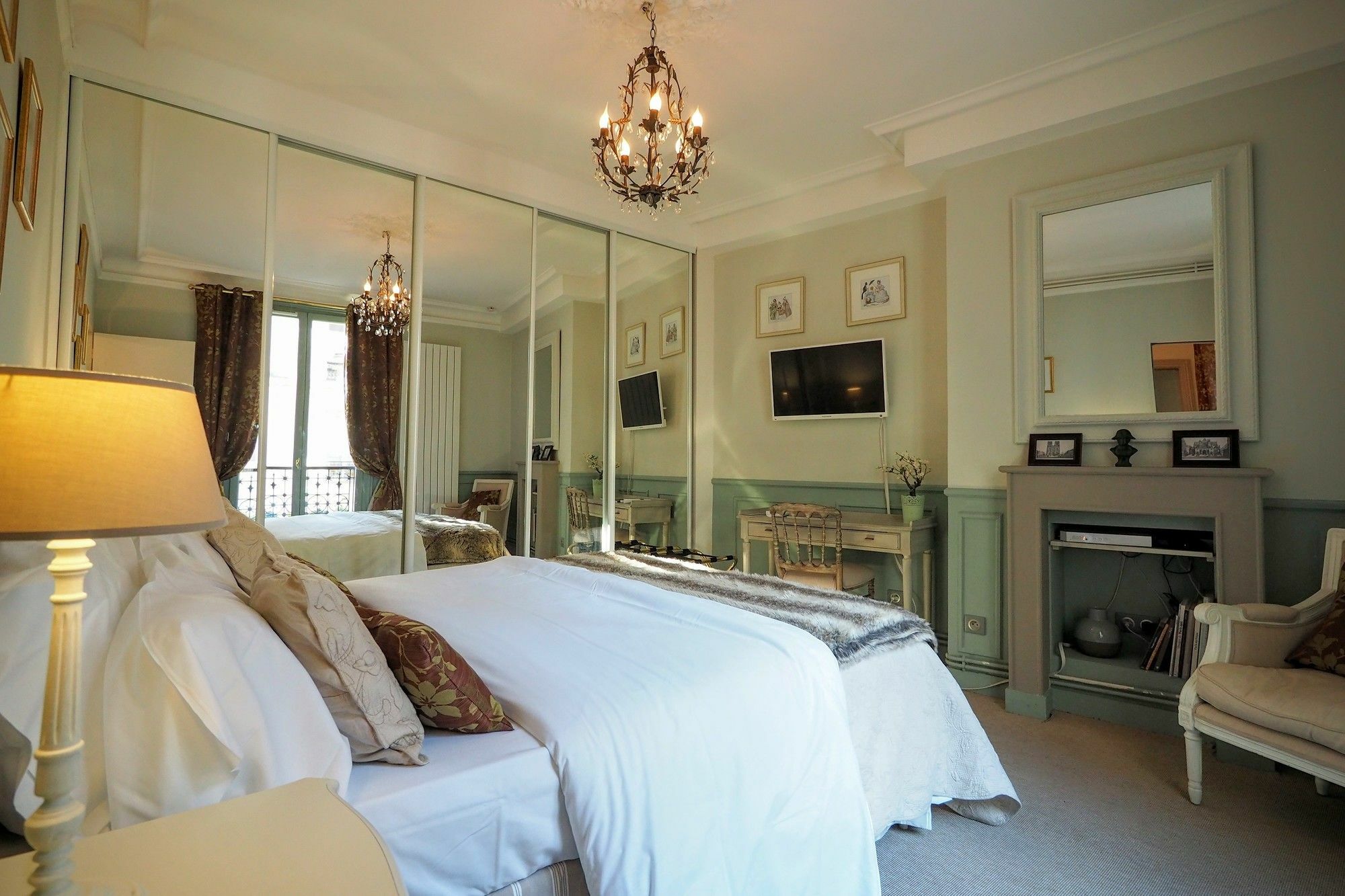 باريس Chambre D Hote : Louvre Elegant Apt Suite المظهر الخارجي الصورة